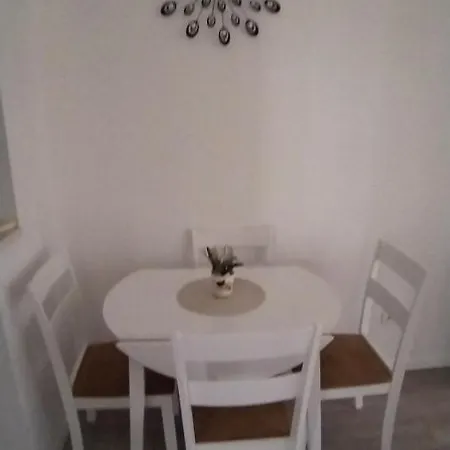 Διαμέρισμα Ana *