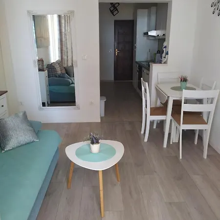Ana Apartment Vir