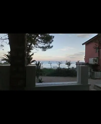 Ana *